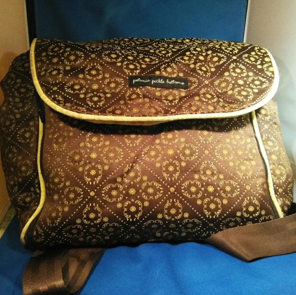 PETUNIA PICKLE BOTTOM DIAPER BAG